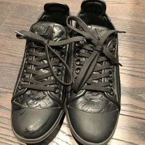Womens louis vuitton sneaker